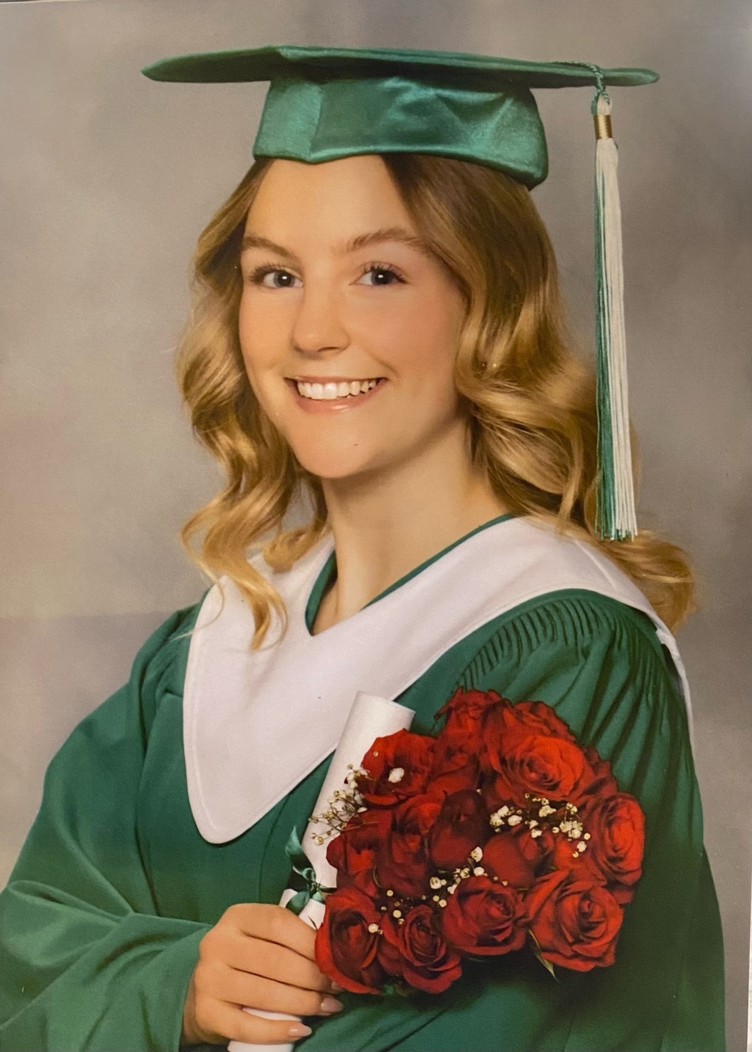 MHHS Grad Photo